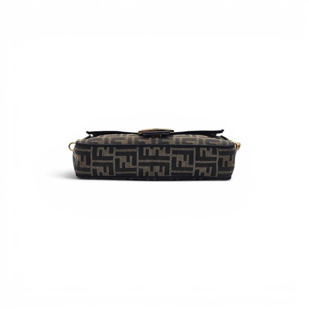 Fendi Baguette Brown FF Jacquard Shoulder Bag Gold FF Clasp - Preowned - Picture 5 of 16